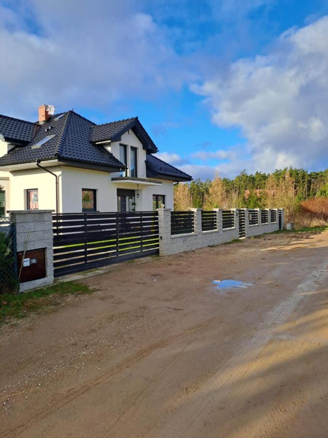 Nadmorski Dom Pod Lasem Villa Mieroszyno Luaran gambar