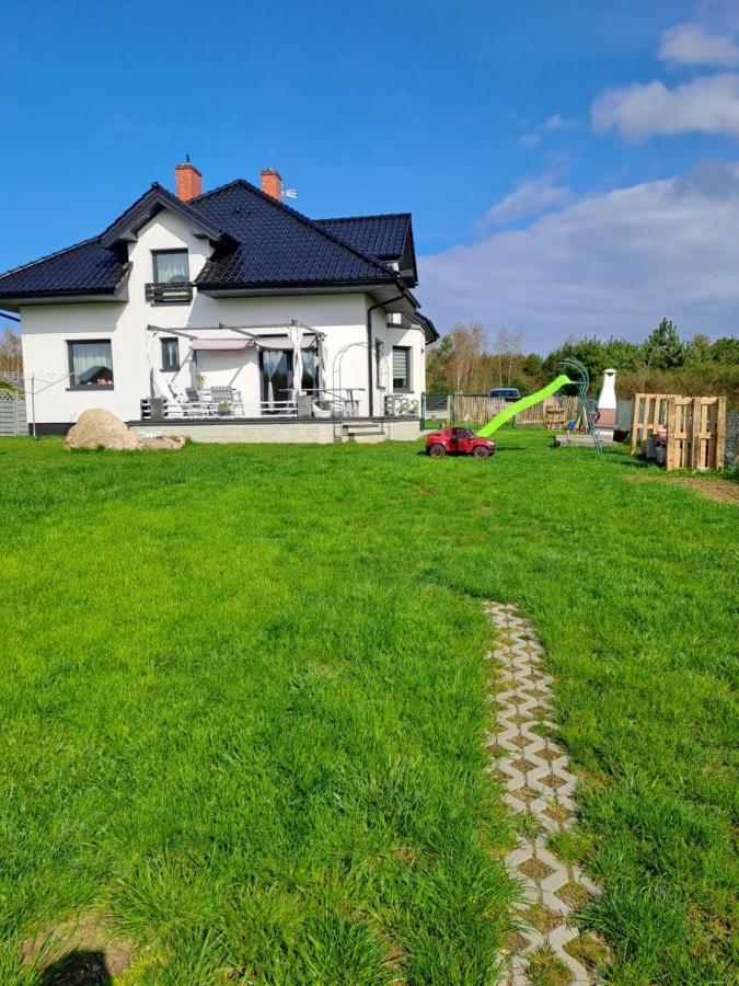 Nadmorski Dom Pod Lasem Villa Mieroszyno Luaran gambar